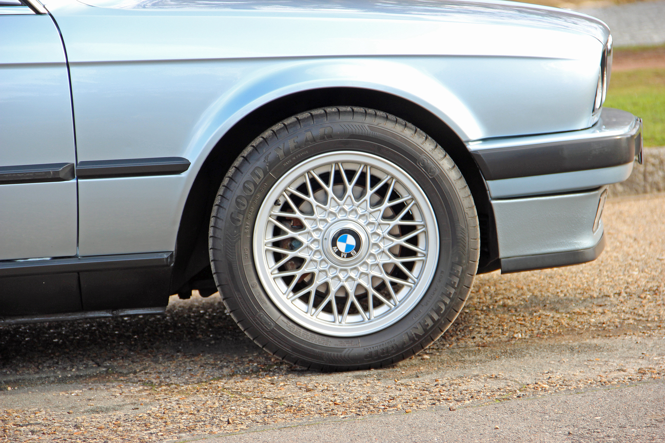 BMW 325i Cabriolet (E30) – Image 42