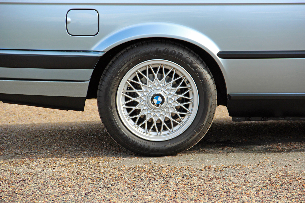BMW 325i Cabriolet (E30) – Image 44
