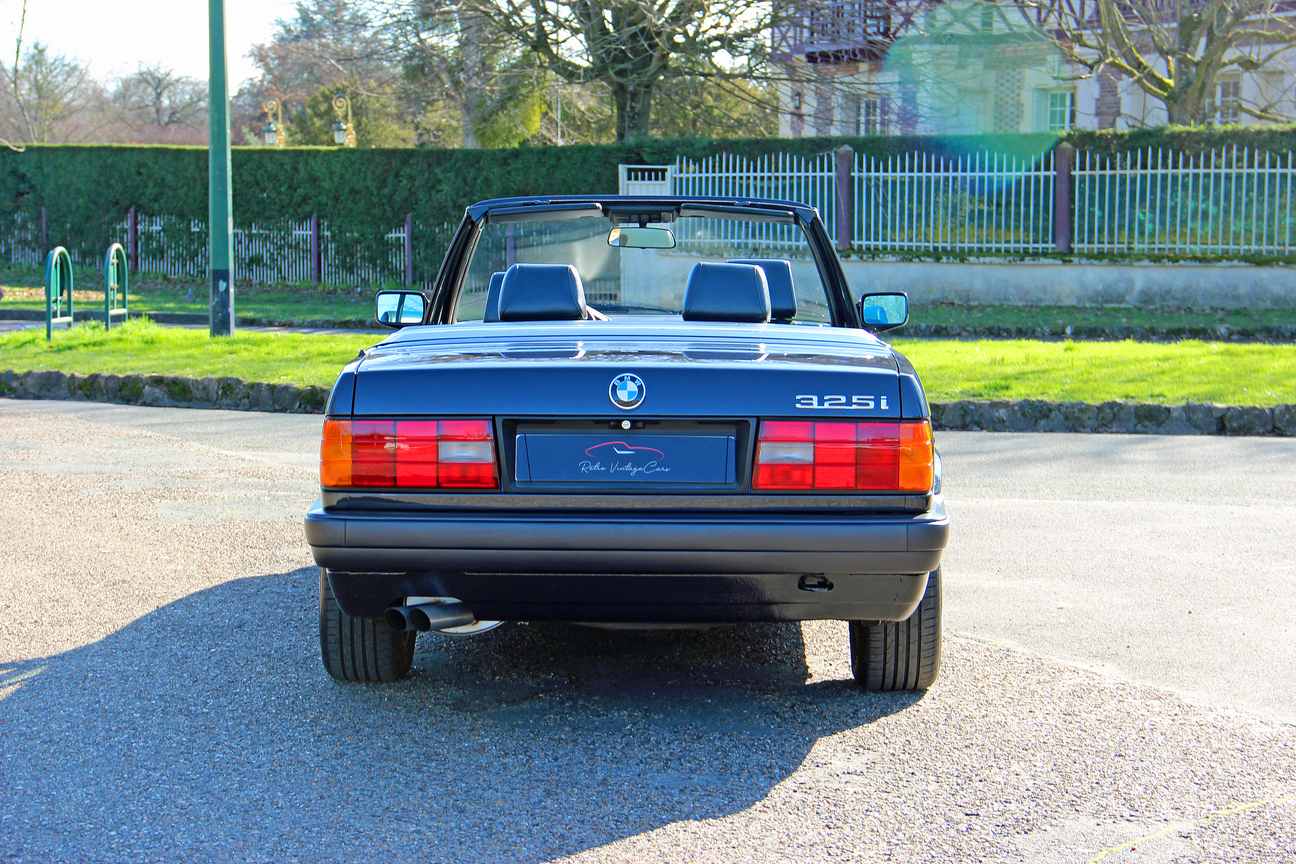 BMW 325i Cabriolet (E30) – Image 9