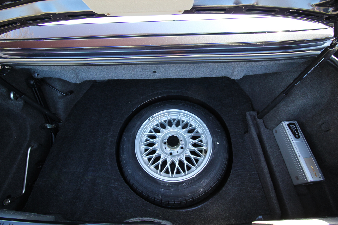 BMW 325i Cabriolet (E30) – Image 43