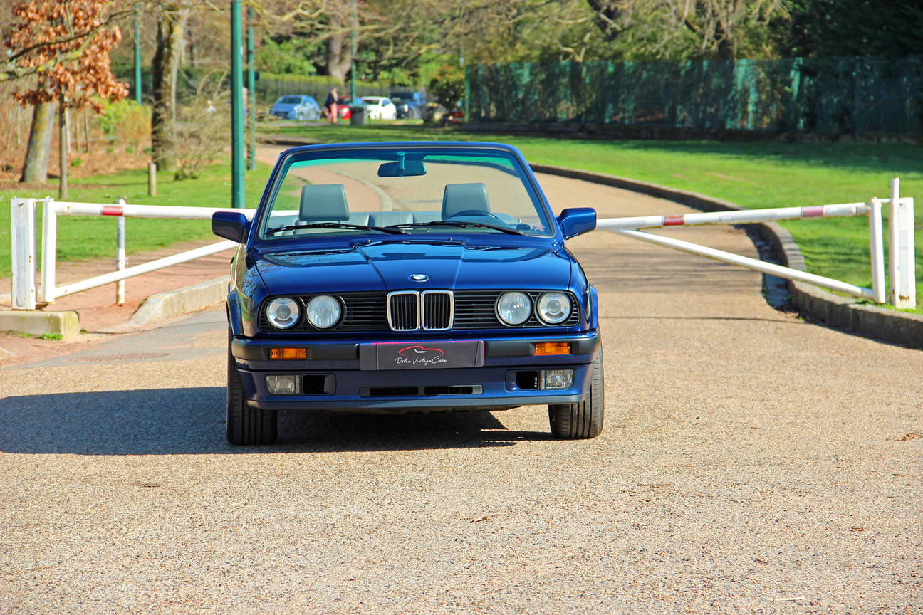 BMW 325i Cabriolet (E30)