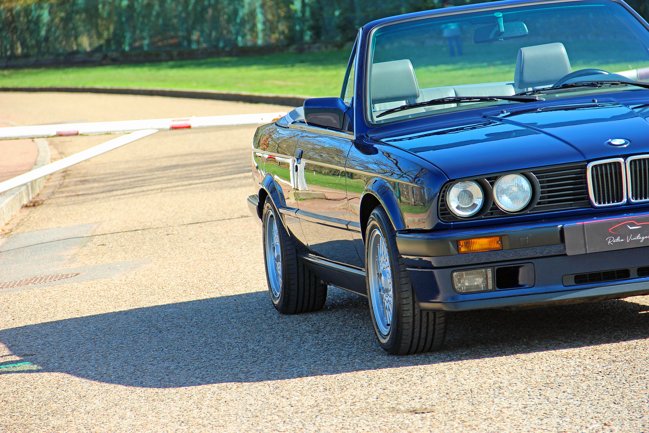 BMW 325i Cabriolet (E30) – Image 11