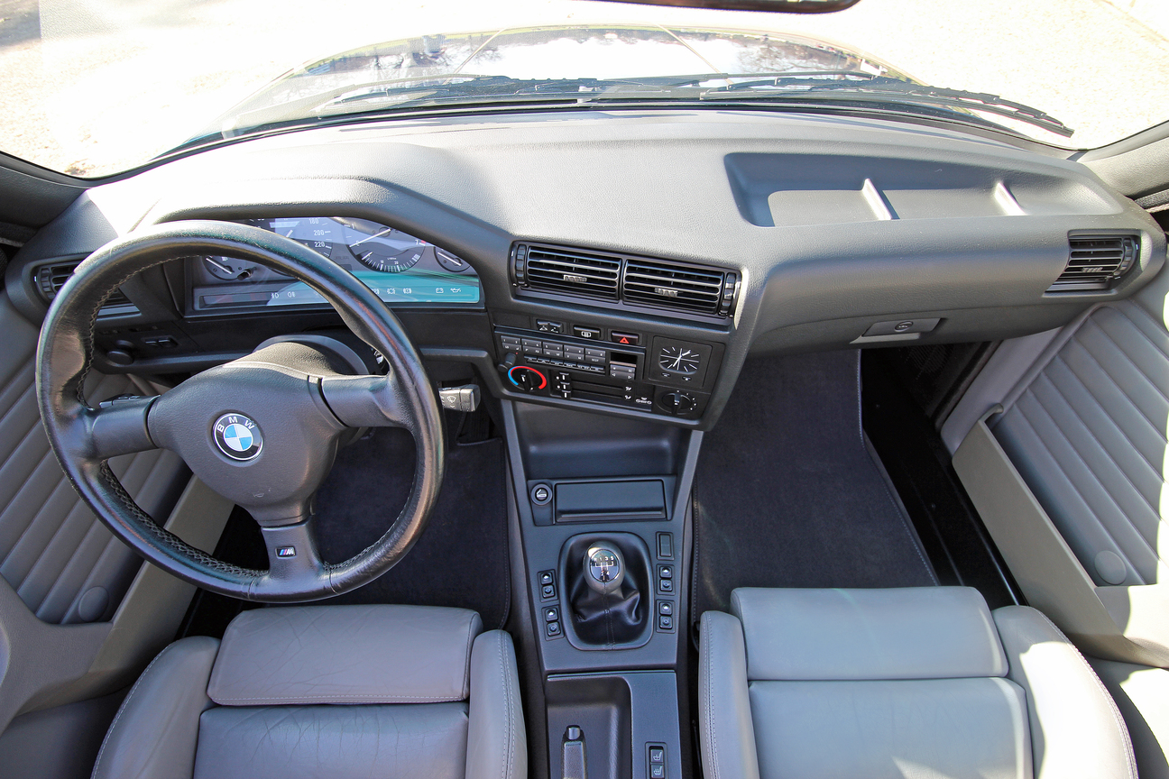 BMW 325i Cabriolet (E30) – Image 30