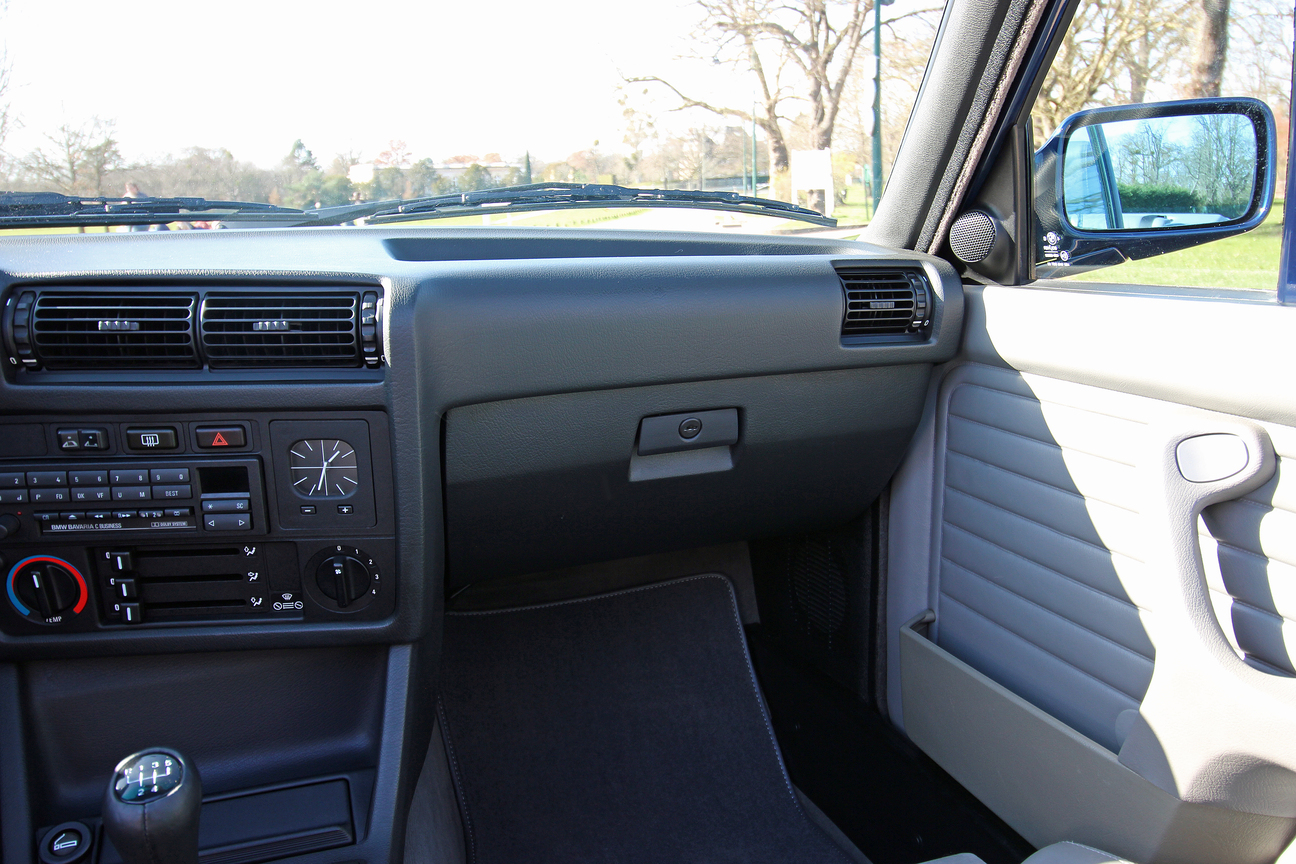 BMW 325i Cabriolet (E30) – Image 34