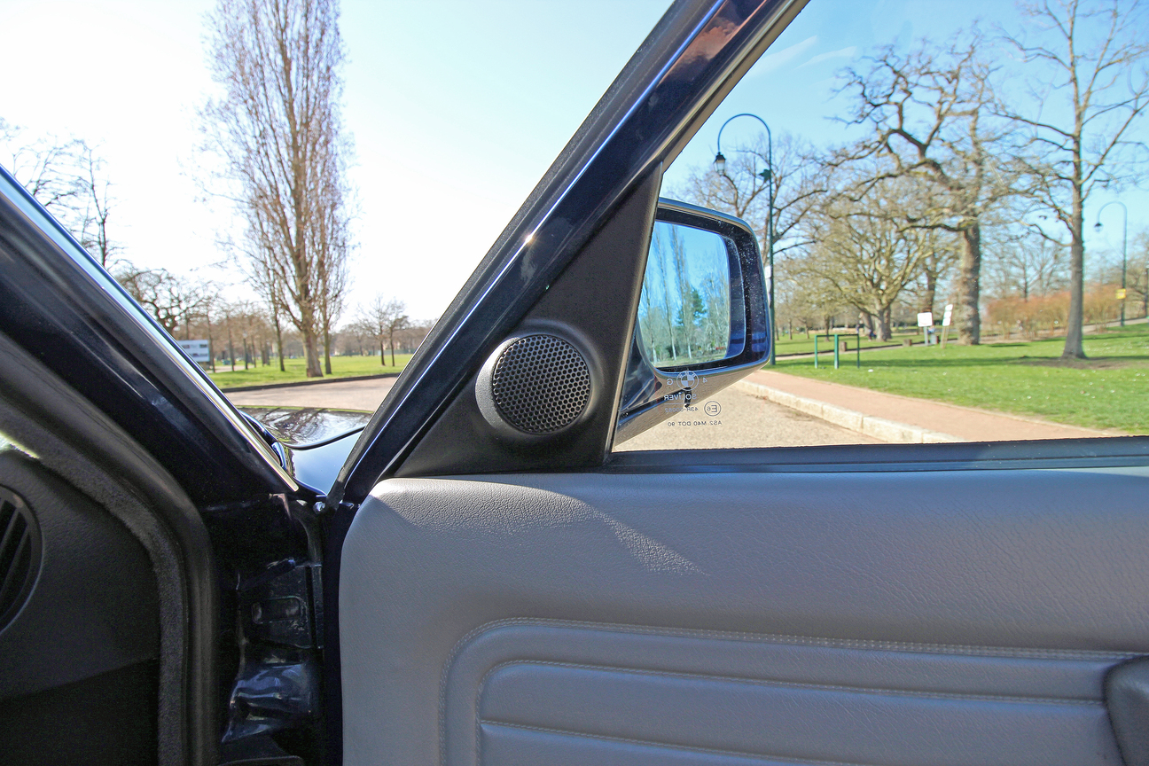 BMW 325i Cabriolet (E30) – Image 44